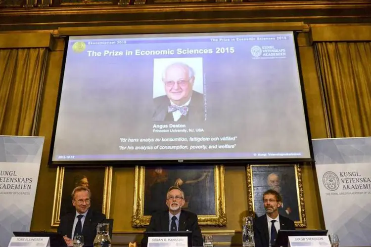 
	An&uacute;ncio do Pr&ecirc;mio Nobel de Economia de 2015: Angus Deaton &eacute; o vencedor com pesquisas sobre consumo e pobreza
 (Reuters)