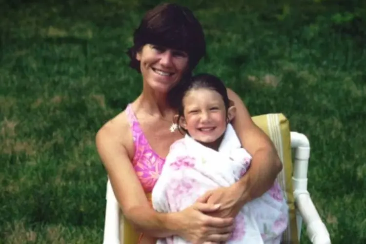 Filme da P&G: vídeo conta história da atleta paraolímpica Molly Hincka e sua mãe Kerry (Reprodução/YouTube/ProcterGamble)