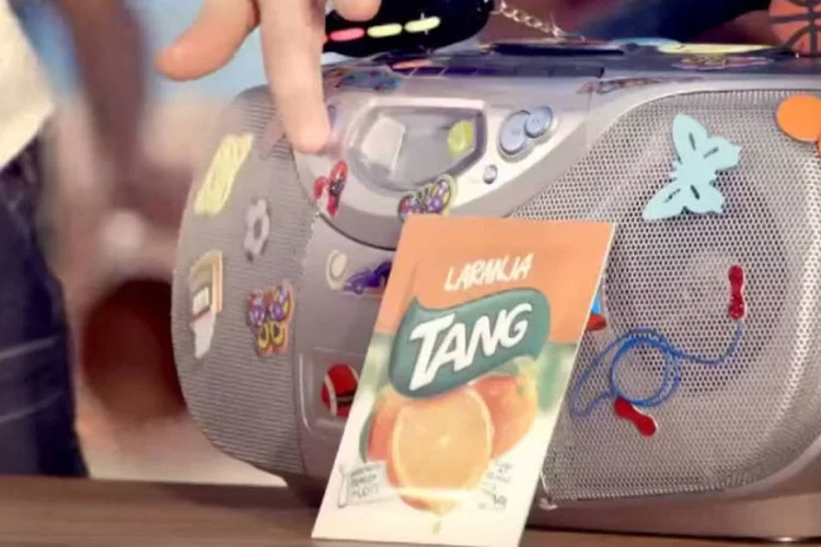 Tang: ação relaciona, de forma divertida, perfil da criança com algumas características das frutas (Reprodução/YouTube/Thales Brandão)