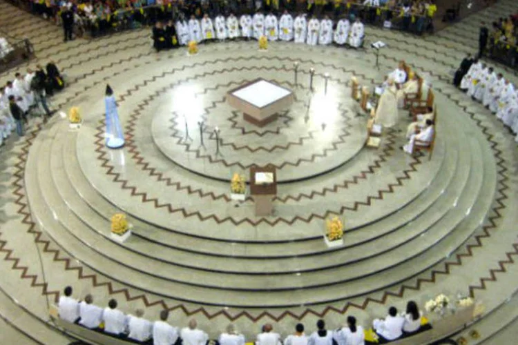 
	Santu&aacute;rio Nacional Aparecida: na cidade paulista, Francisco participar&aacute; de um ato de venera&ccedil;&atilde;o da imagem de Nossa Senhora no Santu&aacute;rio Nacional de Nossa Senhora Aparecida.
 (Divulgação)