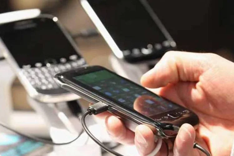 Há receio de que o novo smartphone BlackBerry 10 não esteja disponível até o fim deste ano (Sean Gallup/Getty Images)