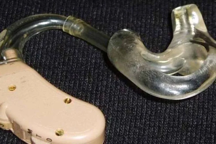 
	Aparelho auditivo: com a linha&nbsp;Cr&eacute;dito Acessibilidade&nbsp;&eacute;&nbsp;poss&iacute;vel comprar equipamentos para si mesmo ou para ajudar algu&eacute;m que necessite
 (Udo Schröter/Wikimedia Commons)