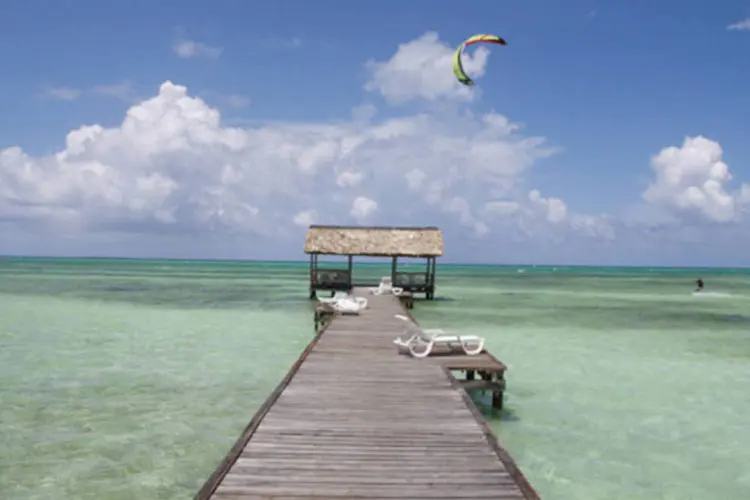 
	Praia da ilha de Cayo Coco, em Cuba: turismo estrangeiro segue em desacelera&ccedil;&atilde;o no pa&iacute;s
 (Stock.xchng)