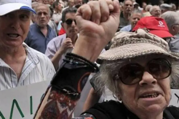 Aposentados gregos protestam contra medidas de austeridade (Louisa Gouliamaki/AFP)