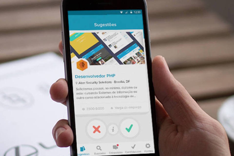 Dois novos apps funcionam como o Tinder das vagas de emprego