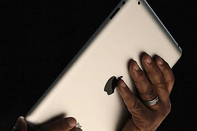 Um novo conector pode tornar o iPad 3 incompatível com os acessórios atuais  (Justin Sullivan / Getty Images)