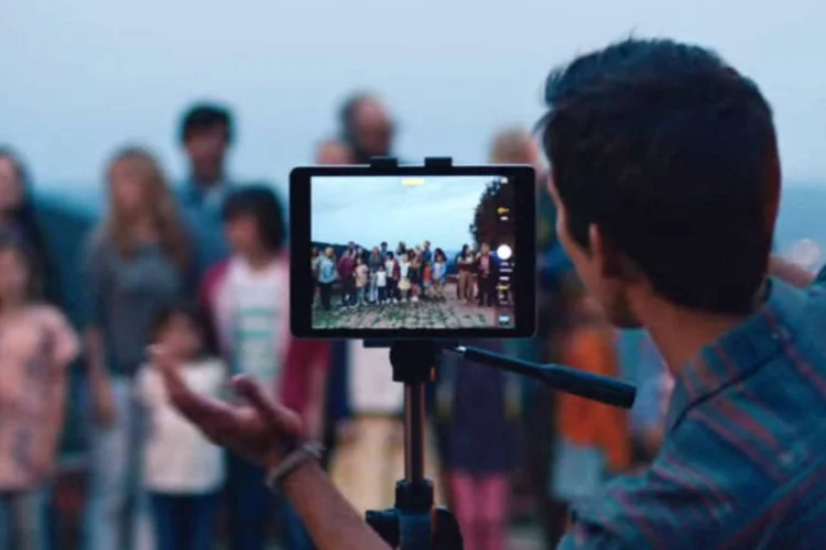 Comercial da Apple: funcionalidades do iPad em ação (Reprodução)