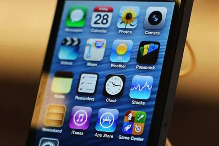 
	iPhone 5: poss&iacute;vel modelo de iPhone mais barato ter&aacute; tela de 4 polegadas, tal qual o smartphone atual, mas n&atilde;o vir&aacute; com tela Retina, diz analista
 (Hannah Johnston / Getty Images)