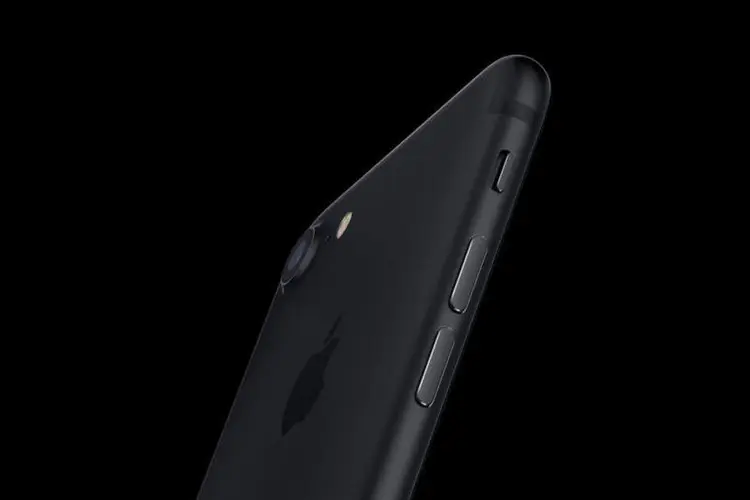 
	iPhone: relatos de fortes encomendas do iPhone 7 em operadoras norte-americanas elevaram otimismo com rela&ccedil;&atilde;o a marca
 (Divulgação/Apple)