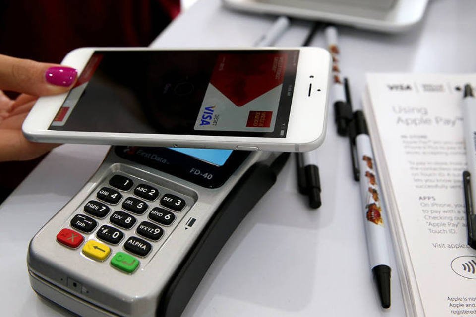 Apple Pay acerta integração com USDC e vai permitir pagamento em criptomoedas
