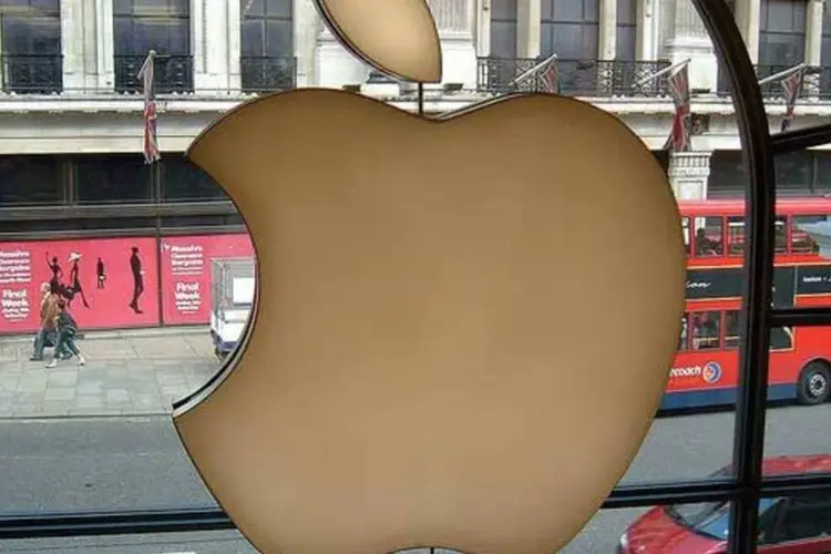 
	De acordo com estimativas de analistas, a Apple tem 145 bilh&otilde;es de d&oacute;lares em caixa -- mas apenas 45 bilh&otilde;es de d&oacute;lares em m&atilde;os nos EUA&nbsp;
 (Denna Jones/Creative Commons)