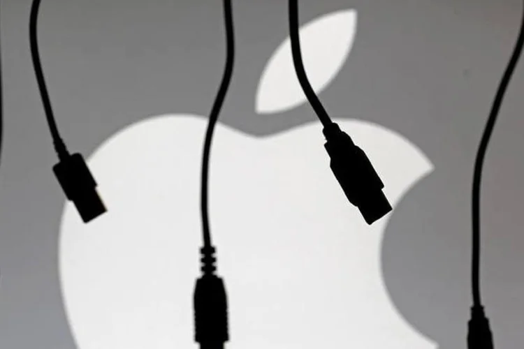Apple: Ricketts Apple-1 Personal Computer, assim batizado em homenagem a seu proprietário original, será posto à venda no dia 11 de dezembro (Dado Ruvic/Reuters)