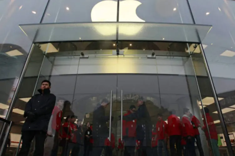
	Apple Store: a empresa abocanhou uma fatia de 34% do mercado norte-americano no quarto trimestre do ano passado, segundo estimativa da Strategy Analytics
 (Petar Kujundzic/Reuters)