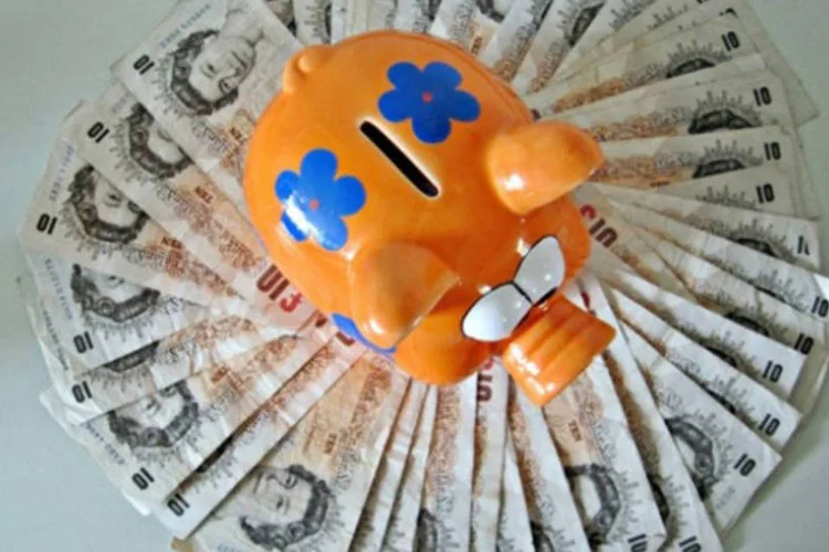 
	Cofrinho em formato de porco: T&iacute;tulos p&uacute;blicos e letras de cr&eacute;dito s&atilde;o op&ccedil;&otilde;es
 (Imaes_of_money/Flickr)