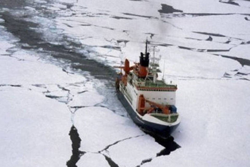 Camada de gelo no Ártico baixa ao menor nível histórico