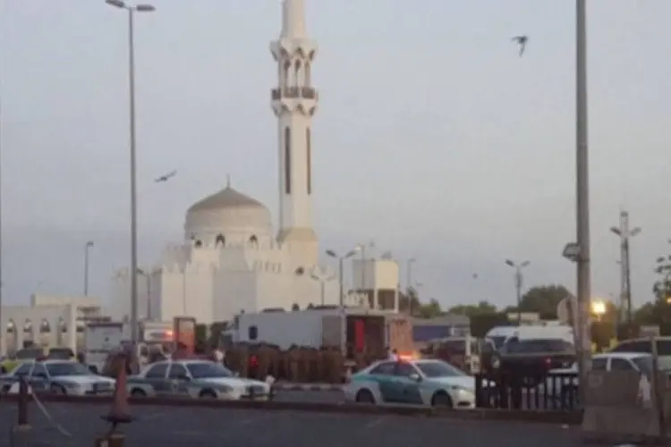 
	Ar&aacute;bia Saudita: a explos&atilde;o provocou a morte do suicida e deixou os dois guardas feridos
 (Reuters)