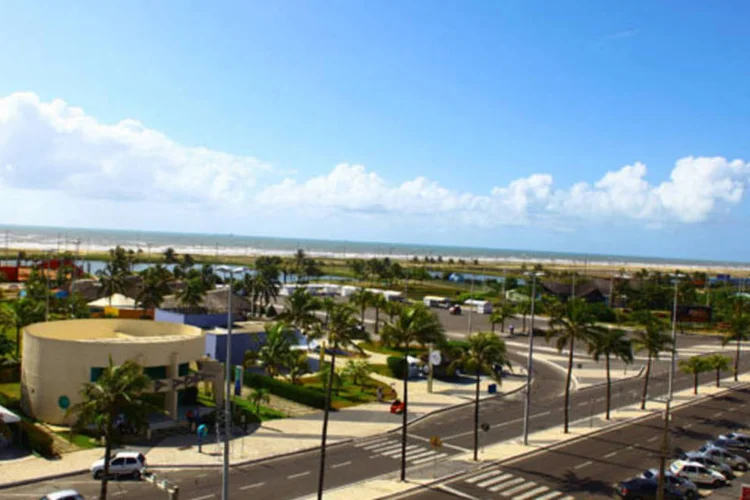 
	Vista da orla da Praia de Atalaia, em Aracaju (SE), pr&oacute;ximo do local do acidente
 (FRANCO HOFFCHNEIDER/ Guia Quatro Rodas/Divulgação)