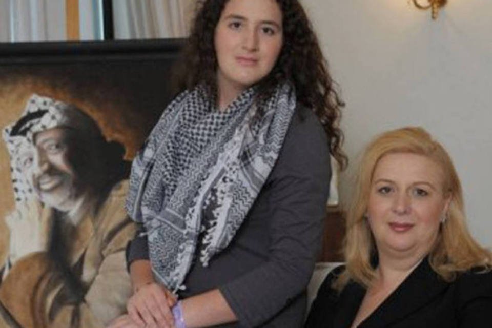Suha Arafat pede cruzamento de dados de investigações