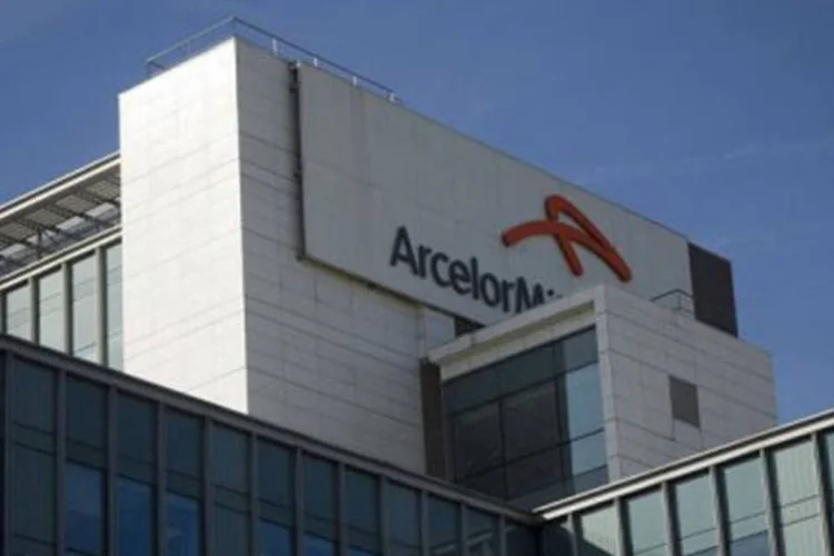 
	ArcelorMittal: Enele a Arcelor tinham uma fatia combinada de cerca de 15 por cento
 (Lionel Bonaventure/AFP)