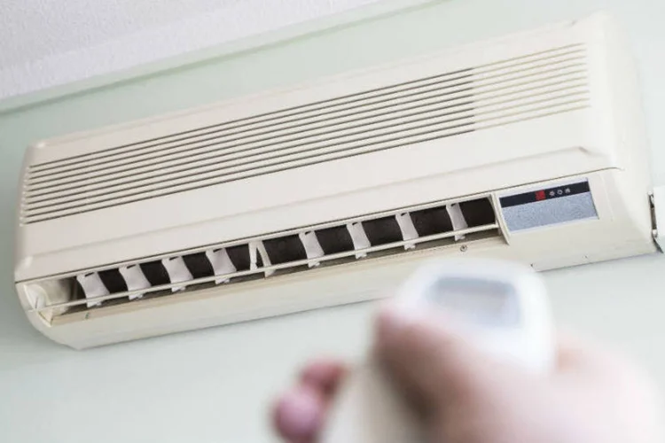 
	 Um aparelho de ar-condicionado caiu do 10&ordm; andar de um pr&eacute;dio no centro do Rio
 (Thinkstock/Thinkstock)