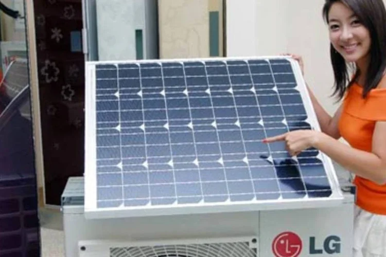 Placas de captação de energia solar e até um ar-condicionado híbrido (foto) são as novas apostas do grupo sul-coreano. (.)