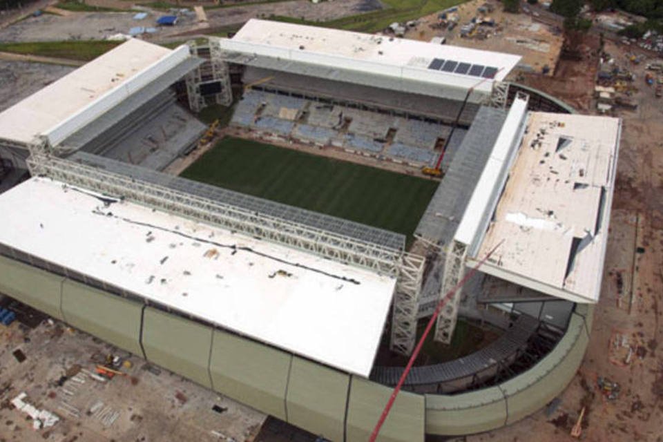 Arena Pantanal realiza primeiro teste de iluminação