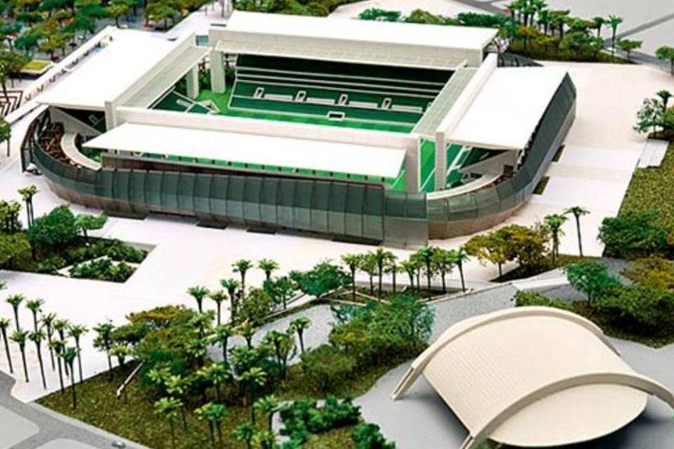 Protesto marca visita de inspeção à Arena Pantanal