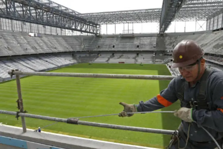 
	Obras na Arena da Baixada: em Curitiba est&atilde;o previstos quatro jogos da primeira fase da Copa do Mundo
 (REUTERS/Rodolfo Buhrer)