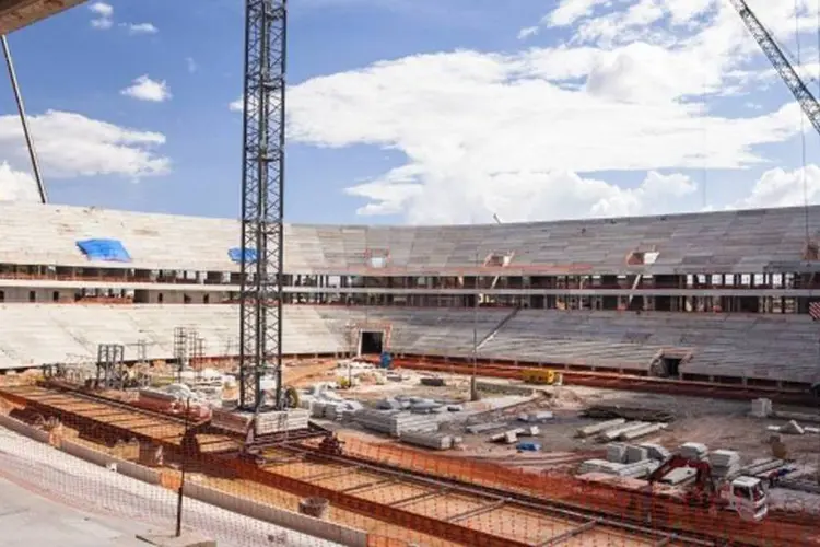
	Obras na Arena Amaz&ocirc;nia em maio: est&aacute;dio em Manaus ser&aacute; uma das 12 sedes da Copa do Mundo de 2014
 (Governo Federal/Portal da Copa)