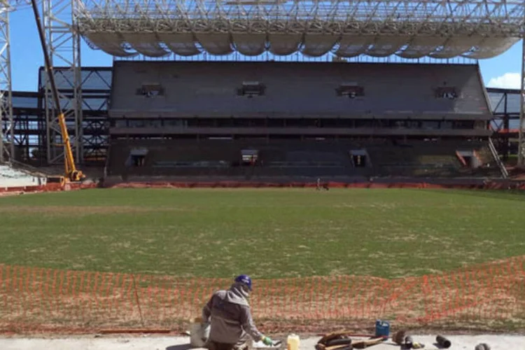
	Arena Pantanal, em Cuiab&aacute;: o est&aacute;dio tem passado nos &uacute;ltimos dias pelos testes finais de ilumina&ccedil;&atilde;o e som
 (Divulgação)