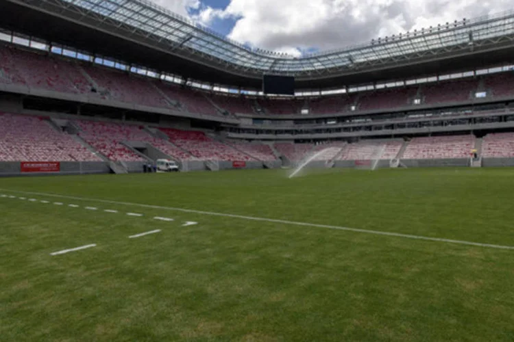 
	Arena Pernambuco: EUA e Alemanha dividem a lideran&ccedil;a do Grupo G
 (Portal da Copa)