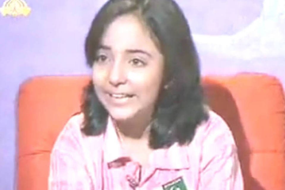 Paquistão reza por menina prodígio em informática que está em coma há 2 semanas