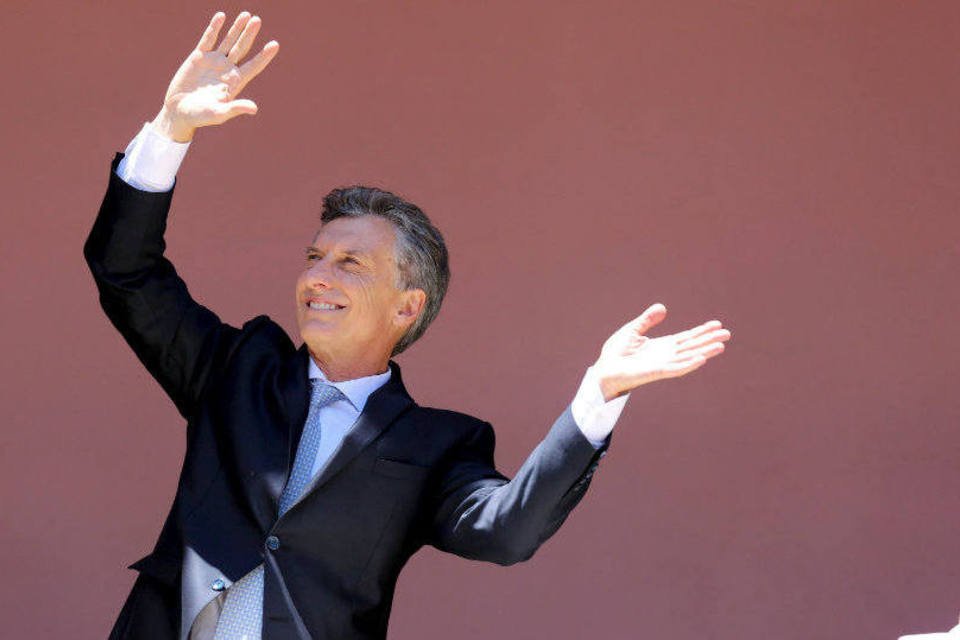 Presidente da Argentina quebra costela durante brincadeira