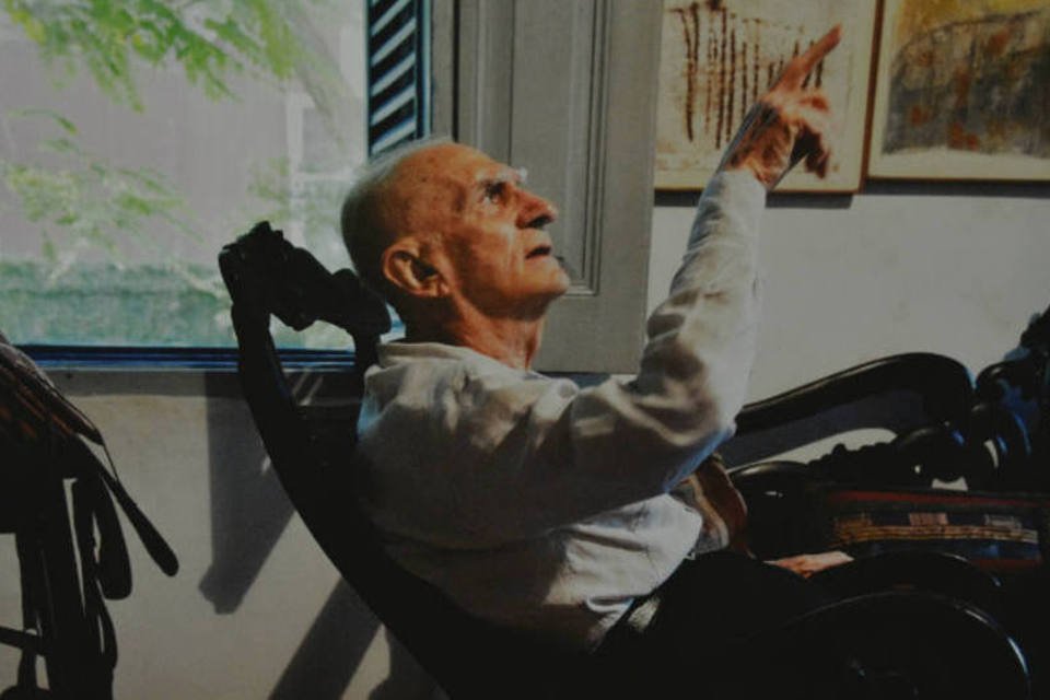 Morre escritor Ariano Suassuna, aos 87 anos, em Recife