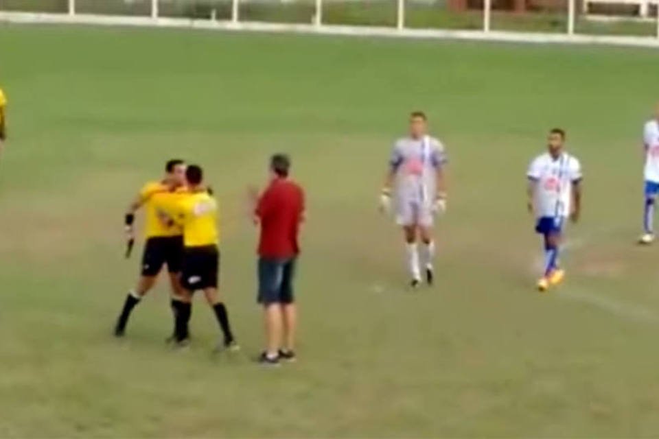 Juiz saca arma contra jogador em campeonato amador de MG