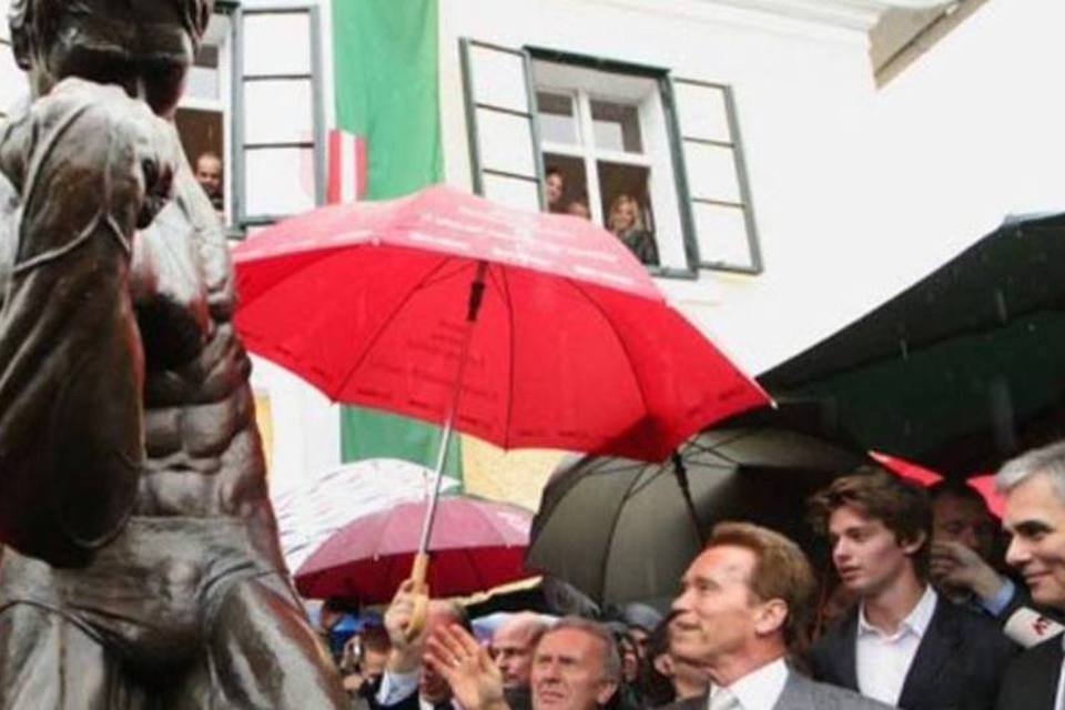 Schwarzenegger visita seu 'museu' em sua cidade natal na Áustria