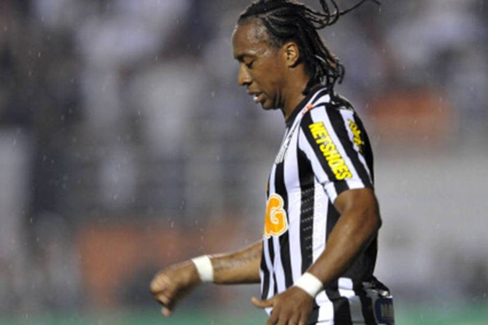 Volante Arouca é mais uma vítima de racismo no futebol