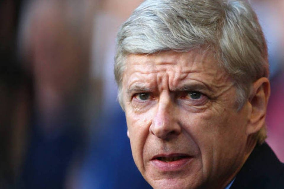 Técnico do Arsenal questiona fair play após mudança de Neymar