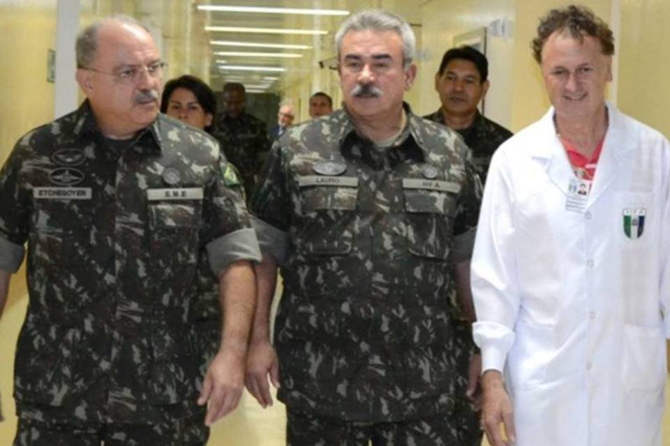 Temer quer recriar GSI, extinto por Dilma, e subordinar Abin