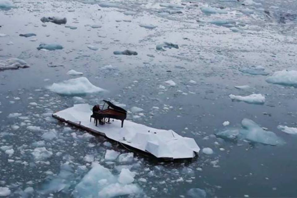 Este solo de piano no degelo do Ártico vai te comover; veja