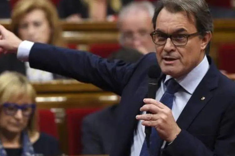
	O presidente catal&atilde;o, Artur Mas: esta semana termina o prazo para formar um novo governo nesta regi&atilde;o do nordeste da Espanha, e os separatistas n&atilde;o chegaram a um acordo
 (Lluís Gené/AFP)