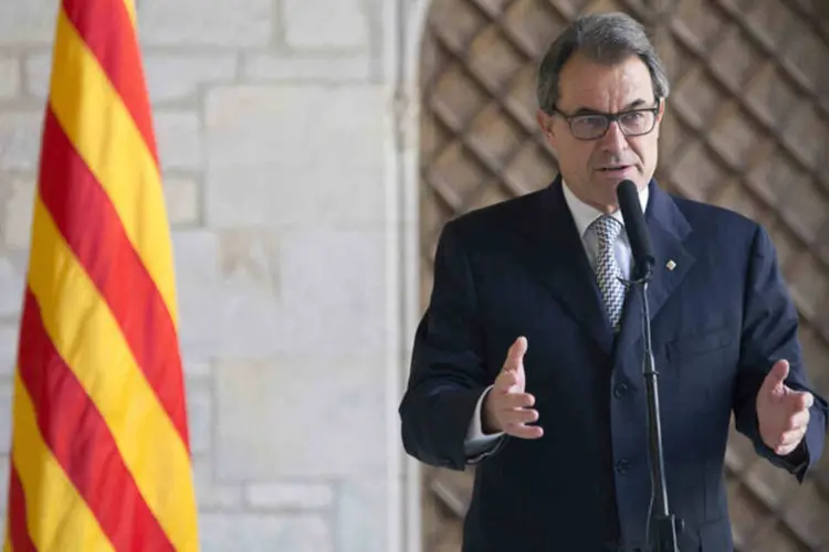 Presidente da Catalunha, Artur Mas, fala sobre expulsão de Jordi Pujol de partido: escândalo contribui para a crise de confiança nos políticos (Stringer/Reuters)