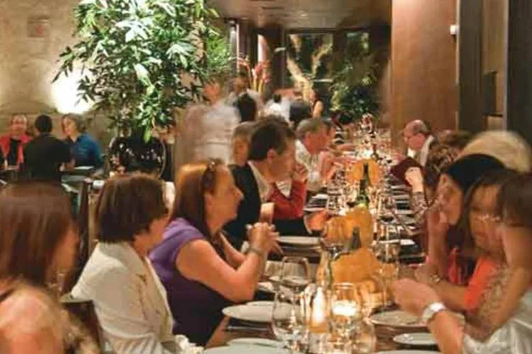 As famílias espanholas gastaram mais em alimentação, embora tenham destinado menos que os outros europeus à compra de bebidas (VEJA São Paulo)