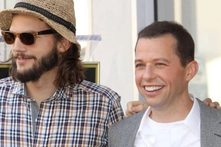 É, paradoxalmente, o profissionalismo sem brilho de Ashton Kutcher que desagrada o pessoal do programa (Frederick M. Brown/Getty Images)