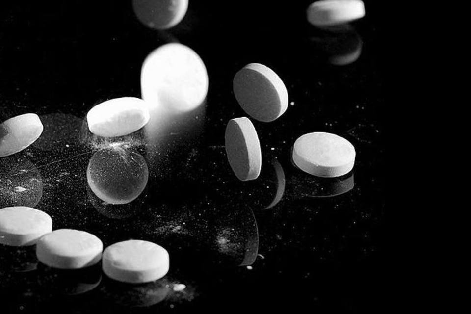 Tomar aspirina reduz risco de infarto, diz pesquisa