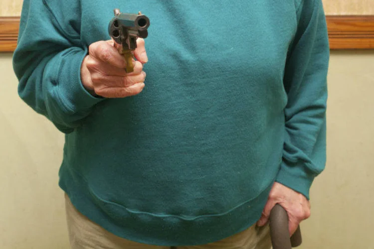 
	Assaltante idoso: alguns dos suspeitos presos pela pol&iacute;cia est&atilde;o na casa dos 75 anos
 (jdwfoto/Thinkstock)