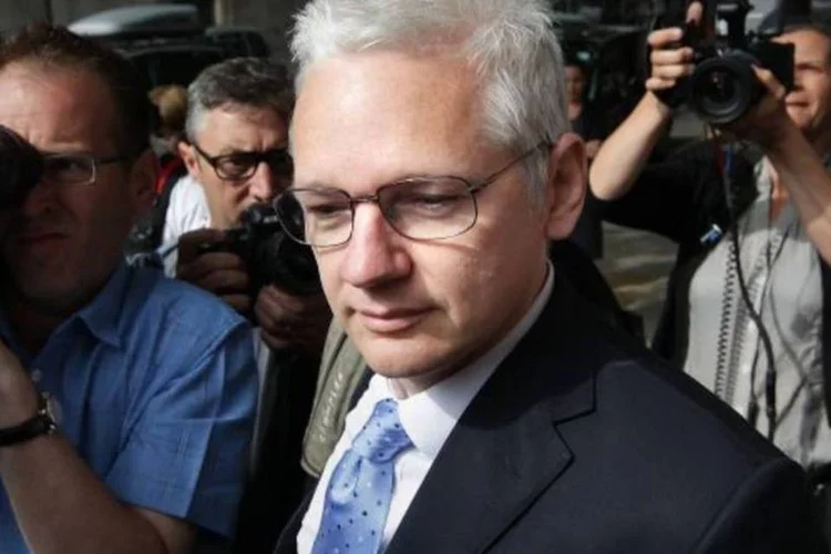 Julian Assange, contra quem até o momento não foram feitas acusações formais na Suécia, nega os quatro supostos crimes de agressão sexual (Peter Macdiarmid/Getty Images)