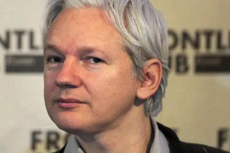 Assange afirma que o caso está politicamente motivado por suas atividades no WikiLeaks
 (Carl Court/AFP)