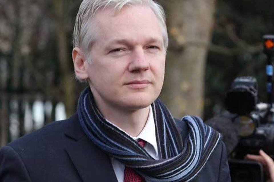 Assange culpa The Guardian pela divulgação de arquivos sem edição