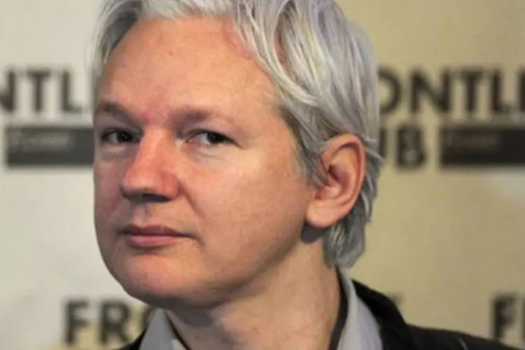 O fundador do WikiLeaks: Assange entrou na embaixada do Equador em Londres na terça-feira da semana passada e pediu asilo (Carl Court/AFP)